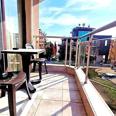 карел Neszebar